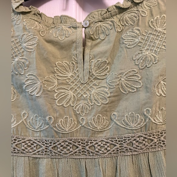 Democracy Olive Green Embroidered Top - Picture 5 of 9